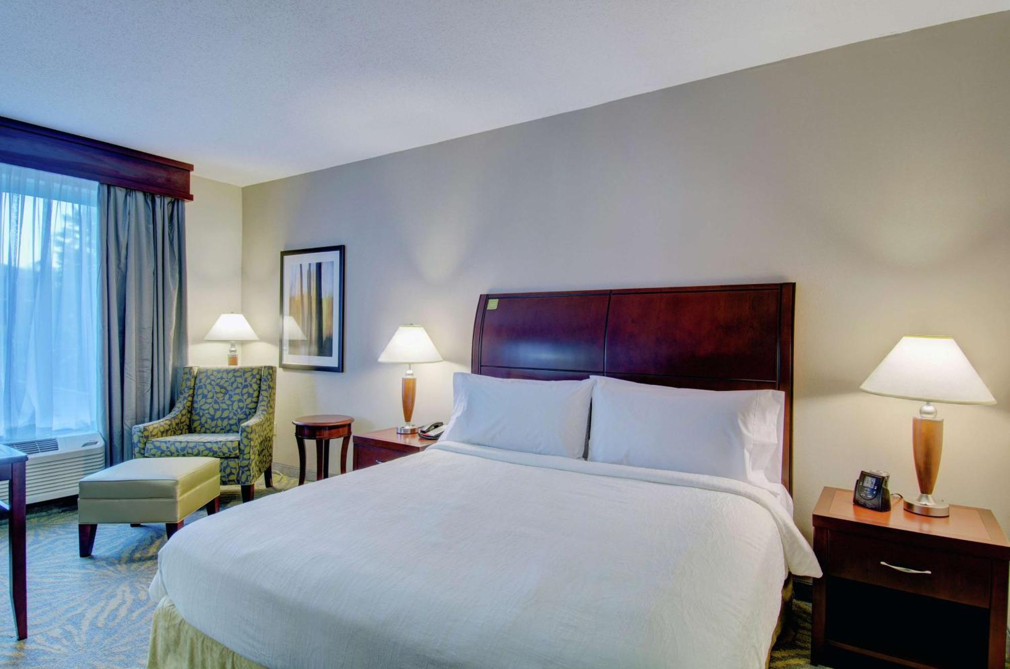 Hilton Garden Inn Norwalk Exterior foto