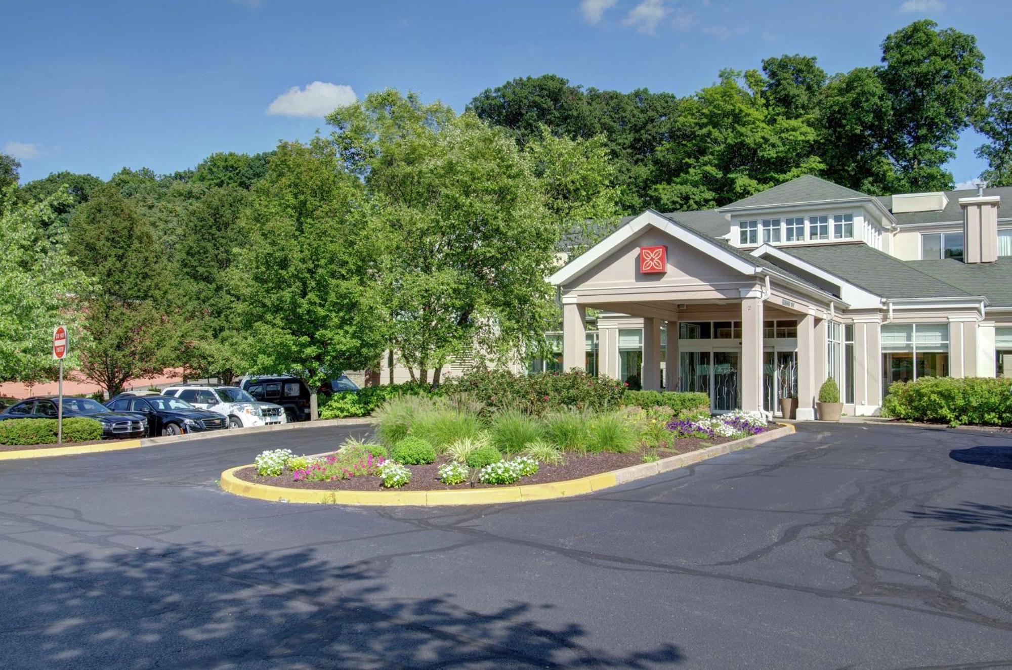 Hilton Garden Inn Norwalk Exterior foto