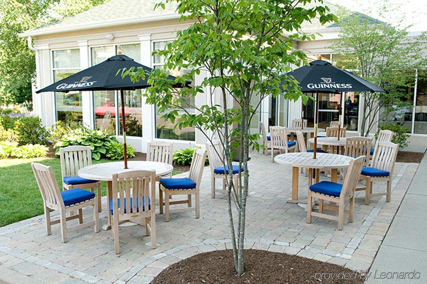 Hilton Garden Inn Norwalk Restaurante foto